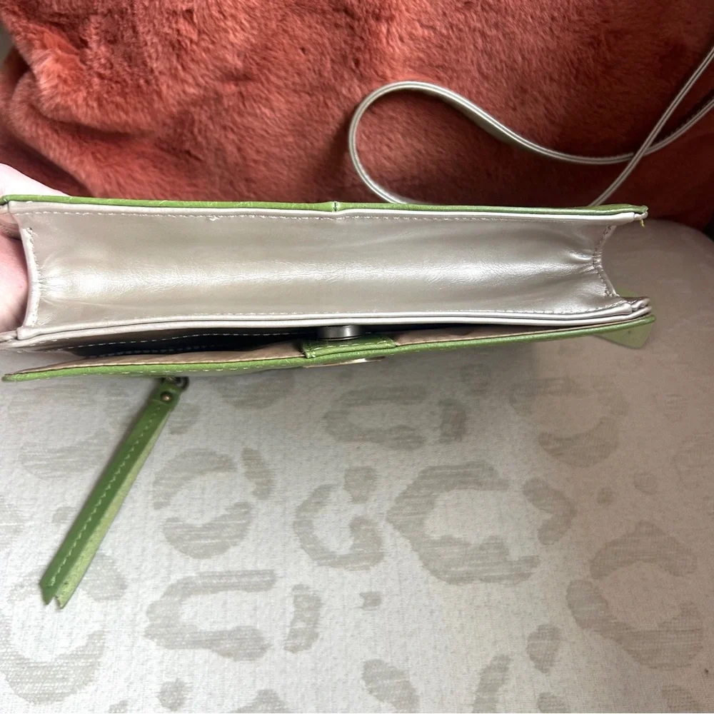 Aurielle Lime/Oyster Leather Crossbody Bag - Picture 8 of 12